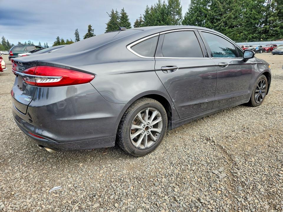 Снимка 3 от търг – 2017 FORD FUSION с VIN 3FA6P0HD2HR378478