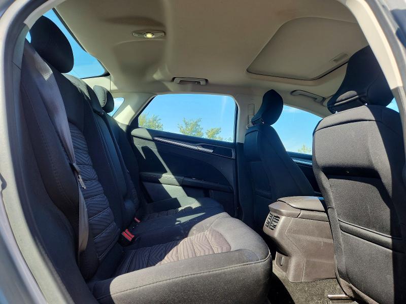Снимка 10 от търг – 2016 FORD FUSION с VIN 3FA6P0H75GR151794