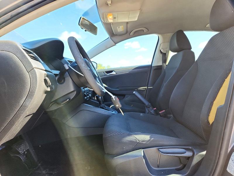 Снимка 7 от търг – 2011 VOLKSWAGEN JETTA с VIN 3VW2K7AJ3BM103932