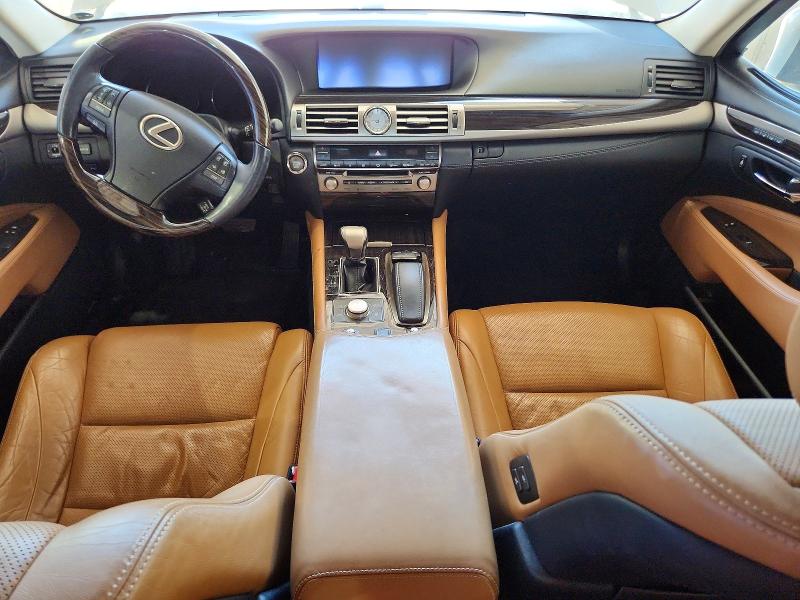 Foto 8 de la subasta – 2013 LEXUS LS con VIN JTHCL5EF4D5015557