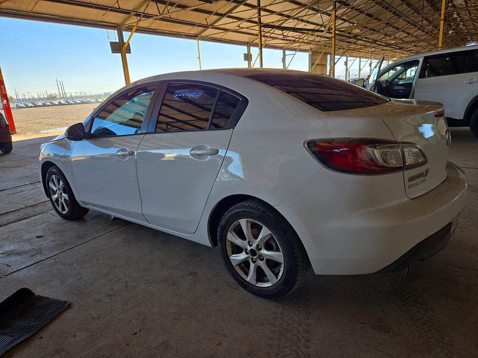 Снимка 2 от търг – 2010 MAZDA 3 с VIN JM1BL1SG2A1217464