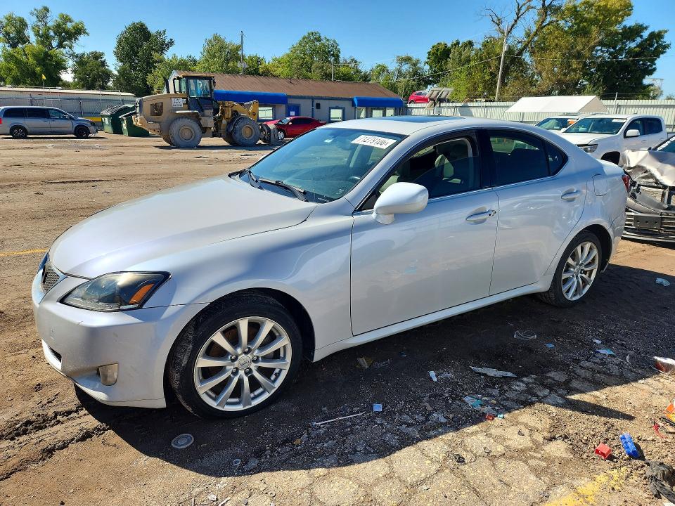 LEXUS IS 2006 con VIN JTHCK262762007356 - Foto de la subasta