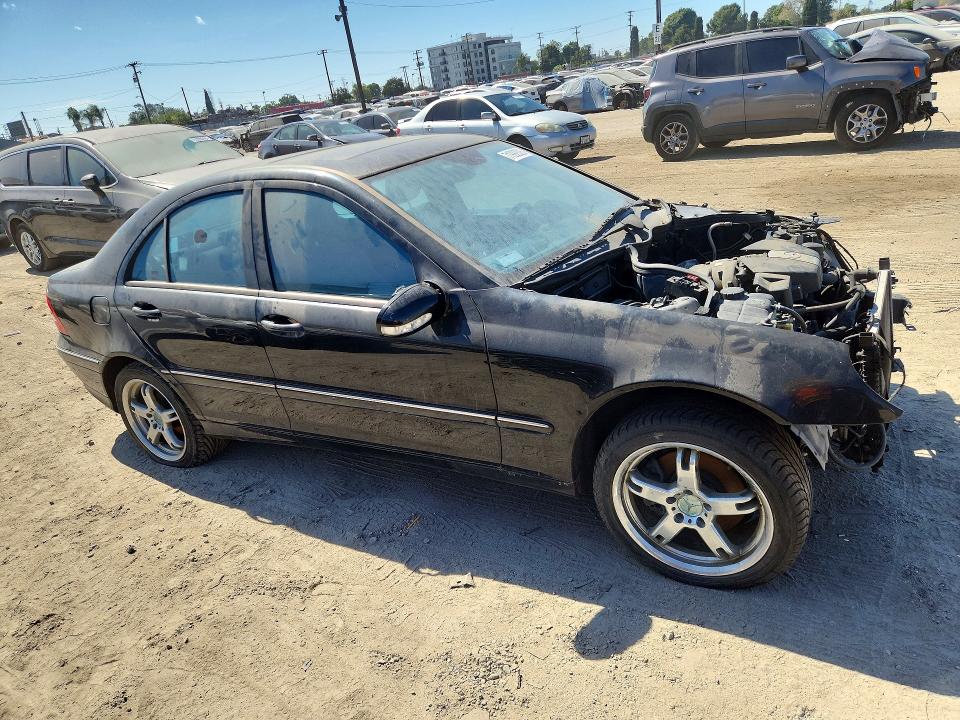 Photo 4 from auction – 2001 MERCEDES-BENZ C with VIN WDBRF64J91F100932