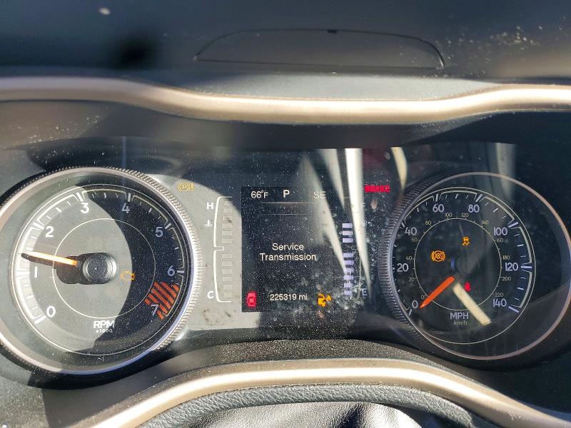Zdjęcie 9 z aukcji – 2015 JEEP CHEROKEE z VIN 1C4PJMCB4FW768067