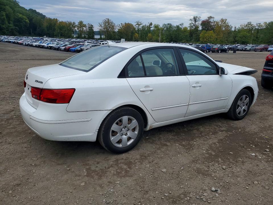 Photo 3 from auction – 2010 HYUNDAI SONATA with VIN 5NPET4AC6AH591047