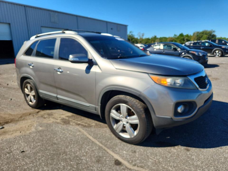 Снимка 4 от търг – 2013 KIA SORENTO с VIN 5XYKU3A68DG348033