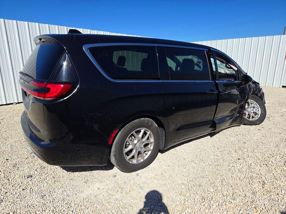 Снимка 3 от търг – 2026 CHRYSLER PACIFICA с VIN 2C4RC1BG7TR185821