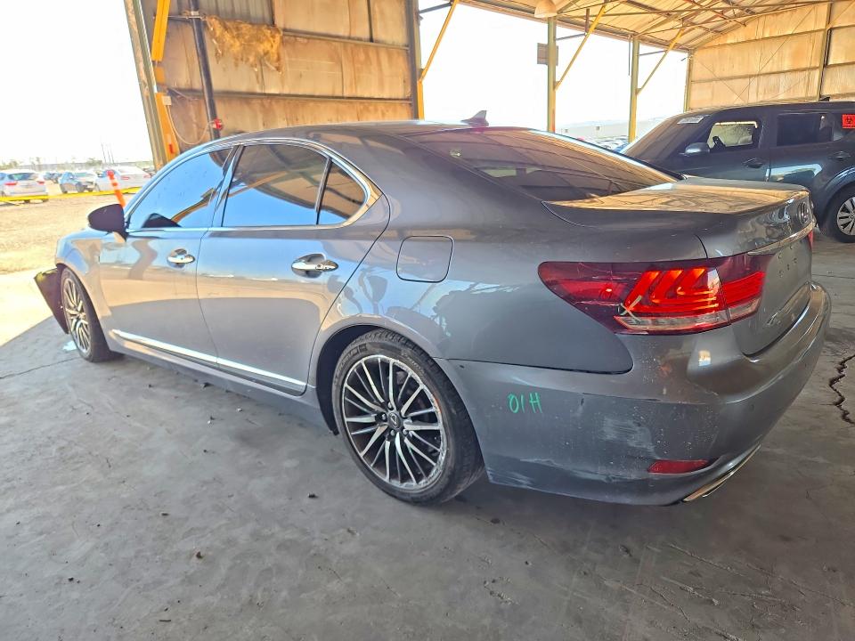 Zdjęcie 2 z aukcji – 2013 LEXUS LS z VIN JTHBL5EF6D5123982