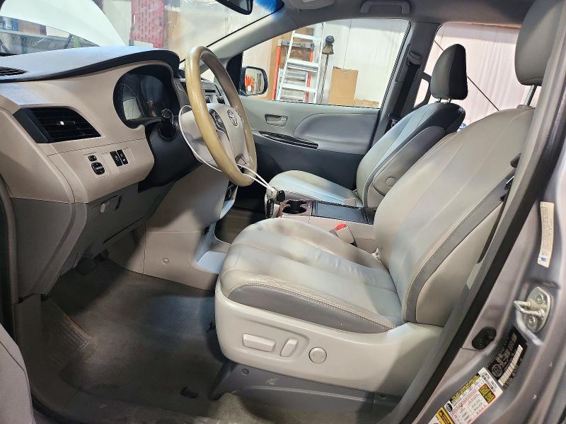 Снимка 7 от търг – 2012 TOYOTA SIENNA с VIN 5TDKK3DC4CS219506