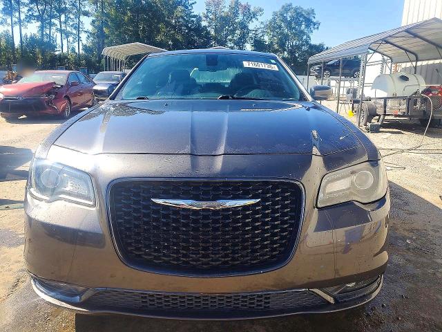 Photo 5 from auction – 2019 CHRYSLER 300 with VIN 2C3CCABG6KH708213