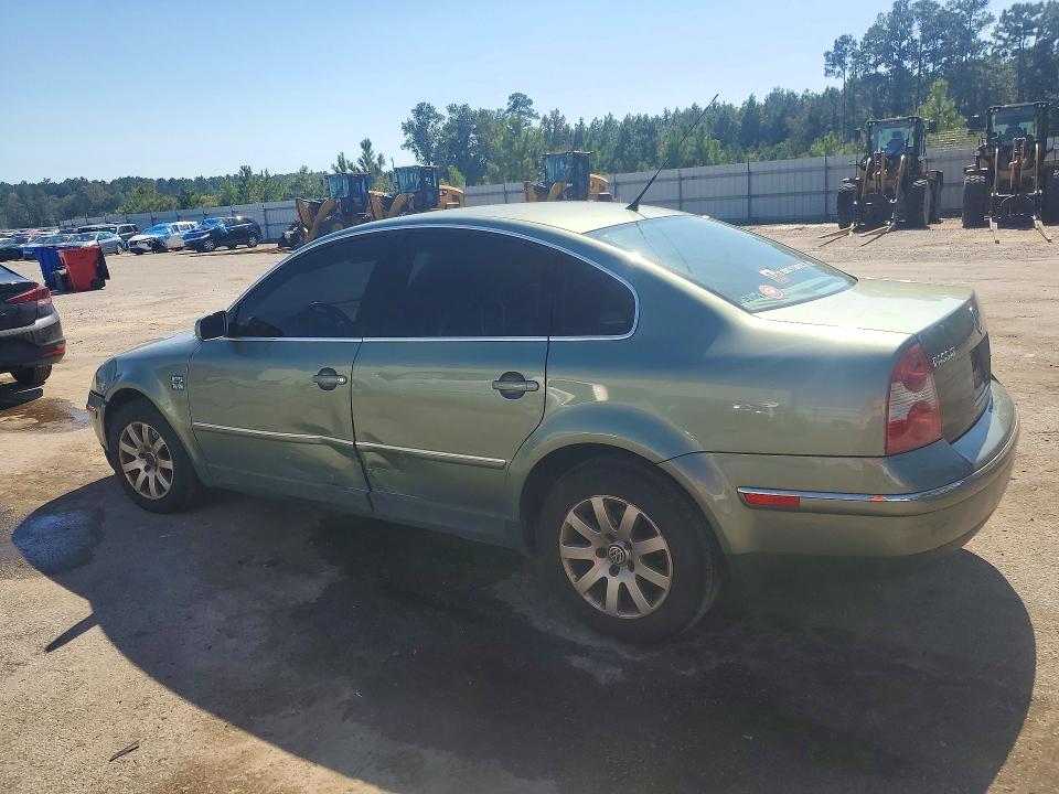 Снимка 2 от търг – 2002 VOLKSWAGEN PASSAT с VIN WVWPD63B32P365141
