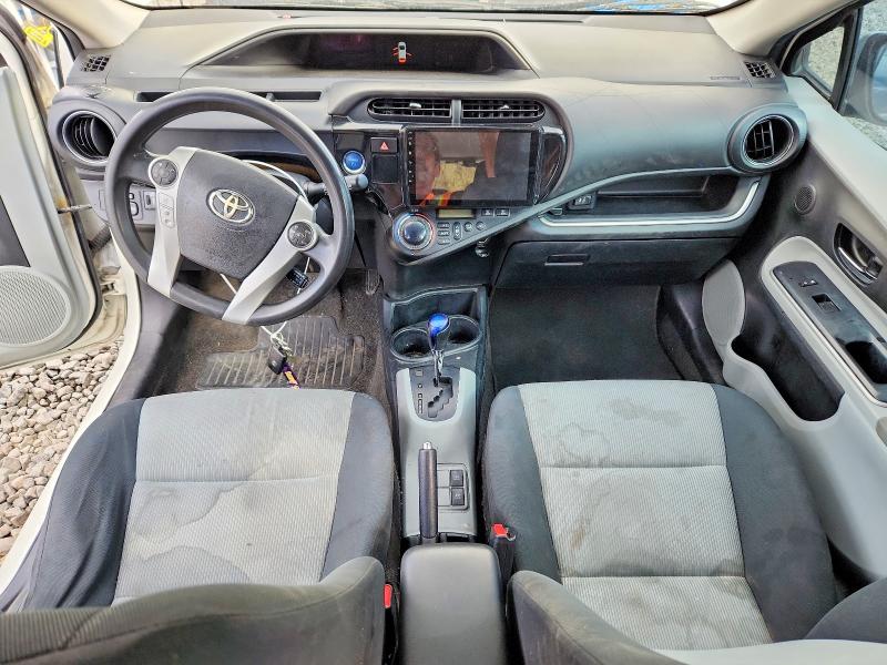 Photo 8 from auction – 2014 TOYOTA PRIUS C with VIN JTDKDTB36E1563688