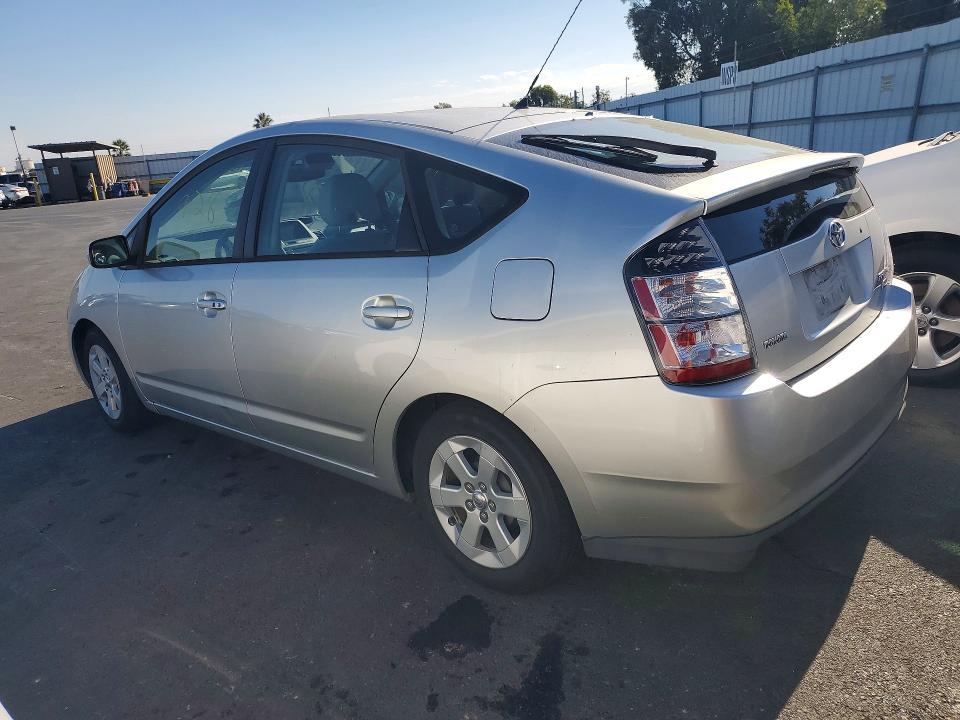 Photo 2 from auction – 2005 TOYOTA PRIUS with VIN JTDKB20U557016470