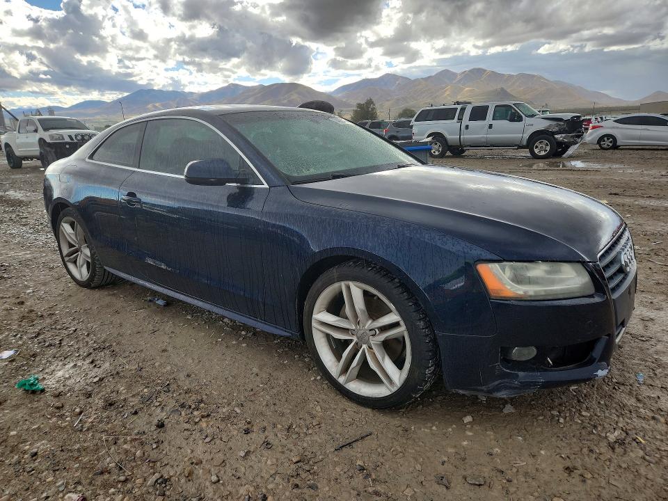 Снимка 4 от търг – 2011 AUDI A5 с VIN WAULFAFR3BA077589