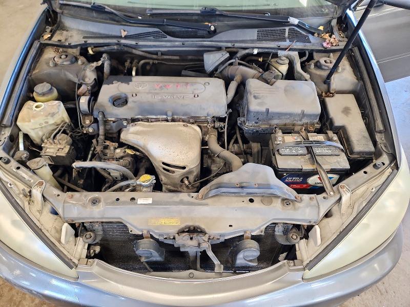 Снимка 11 от търг – 2005 TOYOTA CAMRY с VIN 4T1BE32K95U613398