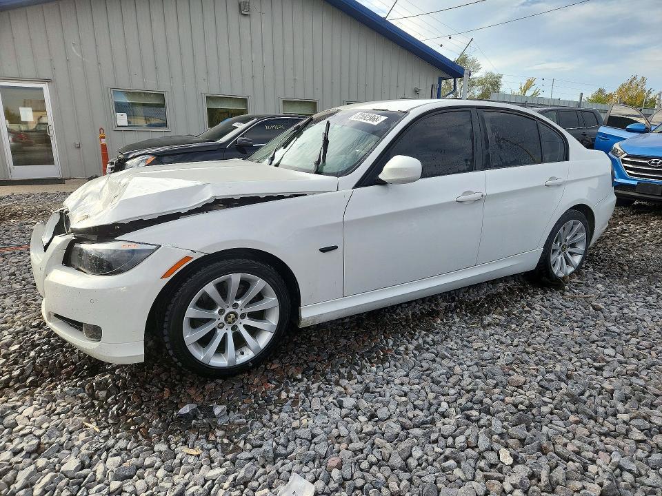 BMW 328 2011 с VIN WBAPH7G59BNN05054 - Снимка от търг