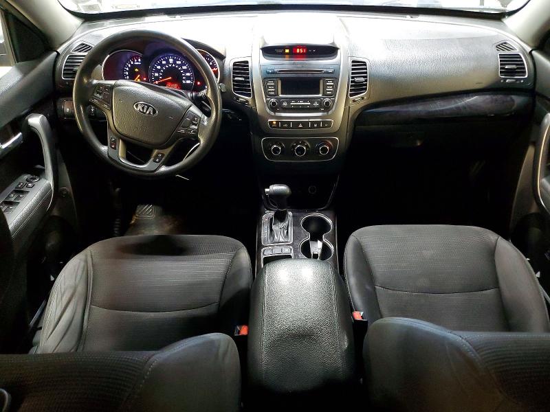 Photo 8 from auction – 2014 KIA SORENTO with VIN 5XYKTCA6XEG509289