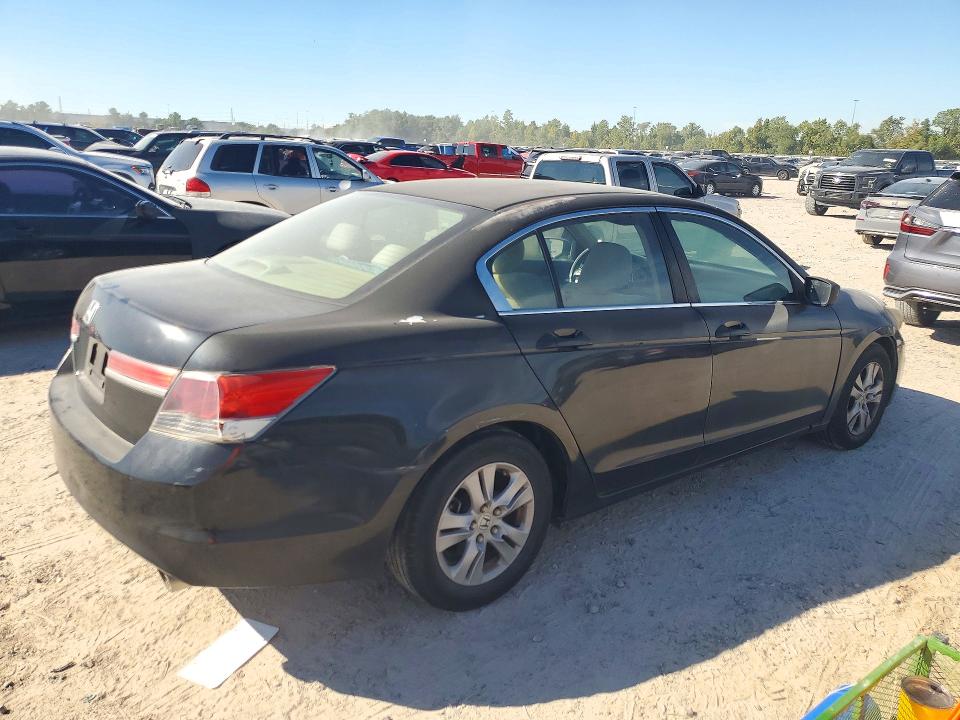 Photo 3 from auction – 2011 HONDA ACCORD with VIN 1HGCP2F44BA124706