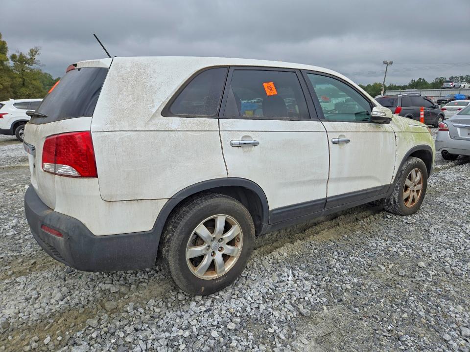 Foto 3 de la subasta – 2011 KIA SORENTO con VIN 5XYKT3A13BG155339