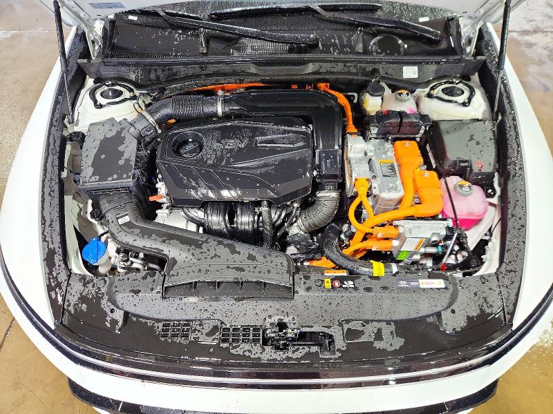 Снимка 11 от търг – 2026 HYUNDAI SONATA HYBRID с VIN KMHL24JJXTA175033