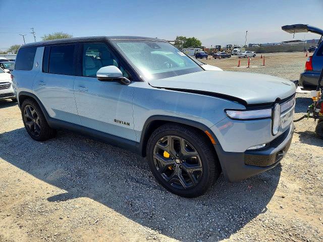 Photo 4 from auction – 2023 RIVIAN R1S with VIN 7PDSGABA5PN023814