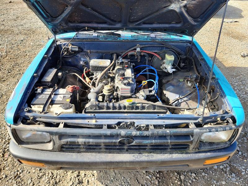 Photo 11 from auction – 1994 TOYOTA PICKUP with VIN JT4RN81A4R5198290