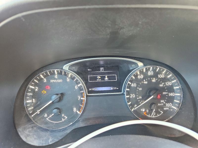 Снимка 9 от търг – 2017 NISSAN PATHFINDER с VIN 5N1DR2MN8HC905536