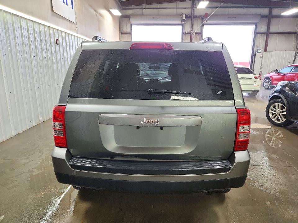 Фото 6 с аукциона – 2012 JEEP PATRIOT с VIN 1C4NJPBA6CD586072