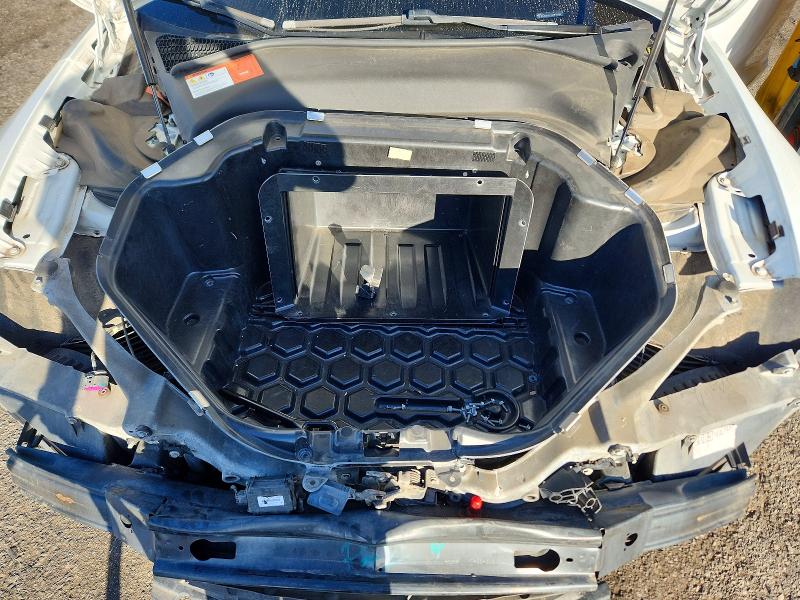 Photo 11 from auction – 2014 TESLA MODEL S with VIN 5YJSA1H11EFP48953