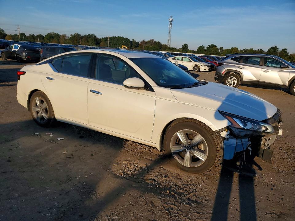 Снимка 4 от търг – 2019 NISSAN ALTIMA с VIN 1N4BL4EV3KC149585