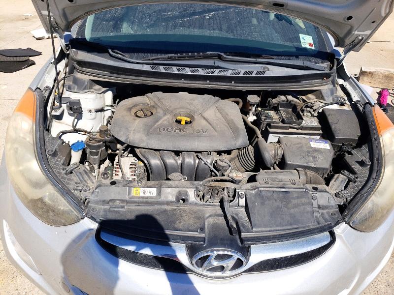 Снимка 11 от търг – 2013 HYUNDAI ELANTRA с VIN KMHDH4AE3DU979776