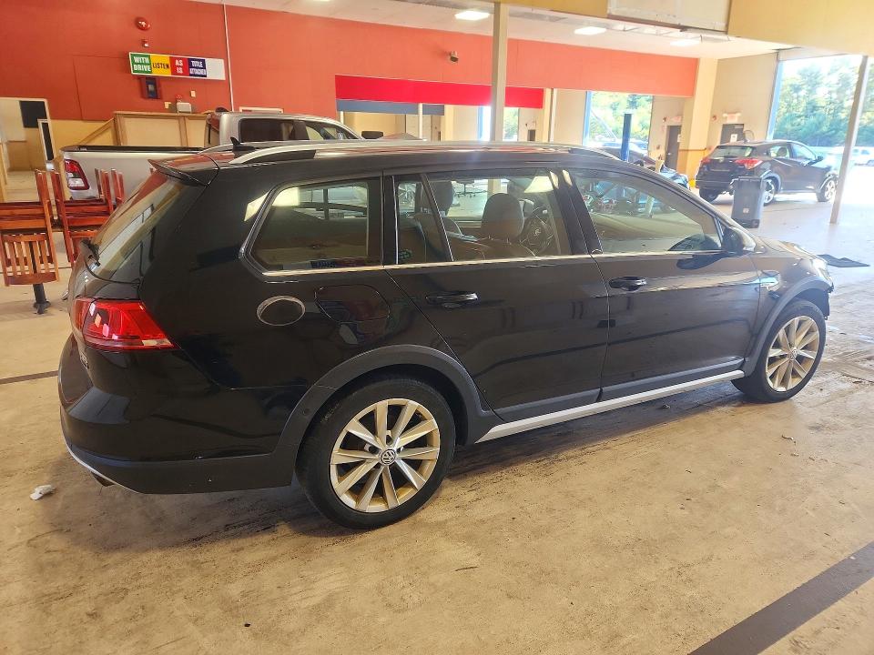 Снимка 3 от търг – 2017 VOLKSWAGEN GOLF ALLTRACK с VIN 3VWH17AU6HM539593