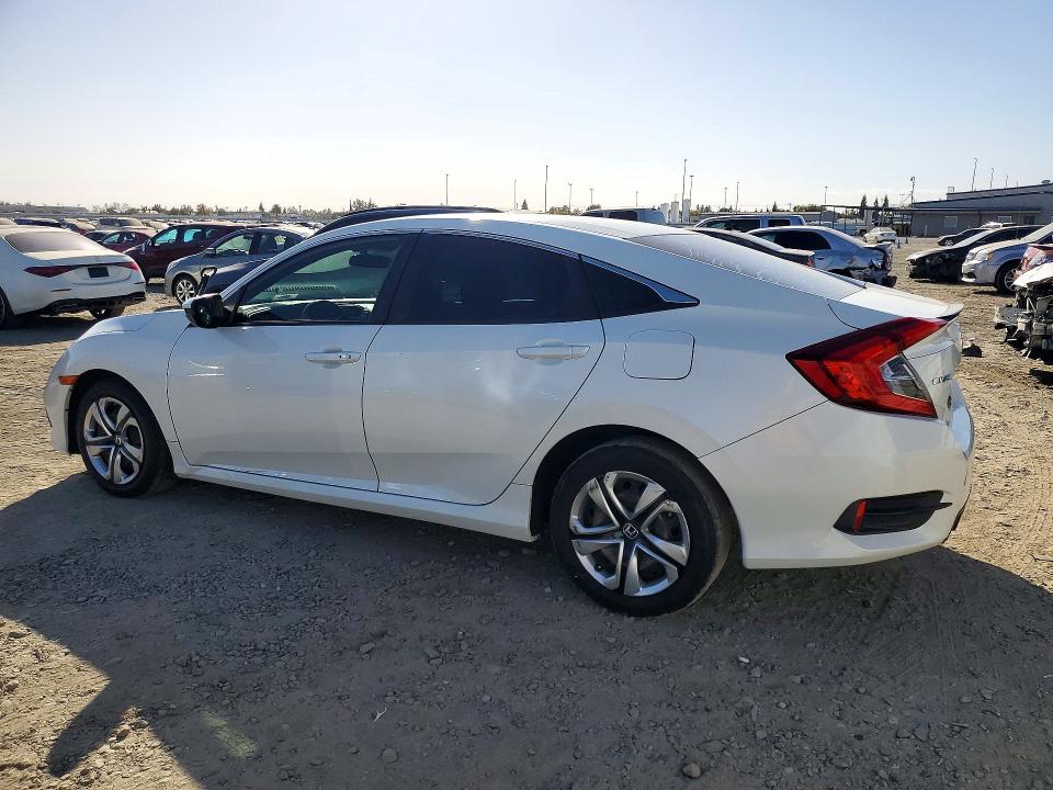 Photo 2 from auction – 2019 HONDA CIVIC with VIN 19XFC2F89KE212948