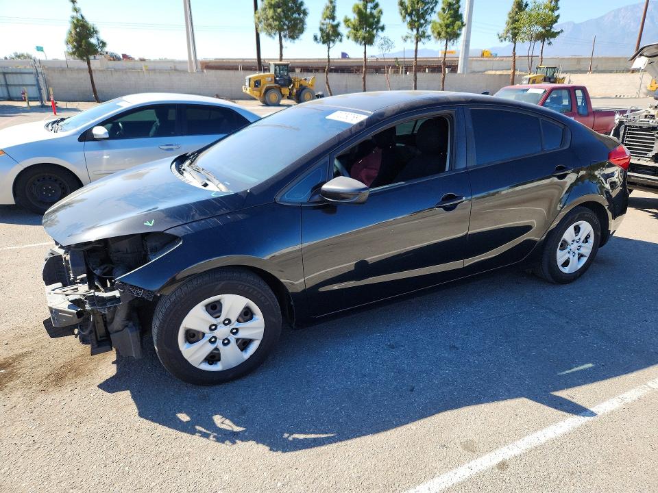 KIA FORTE 2016 with VIN KNAFK4A66G5550571 - Photo from auction