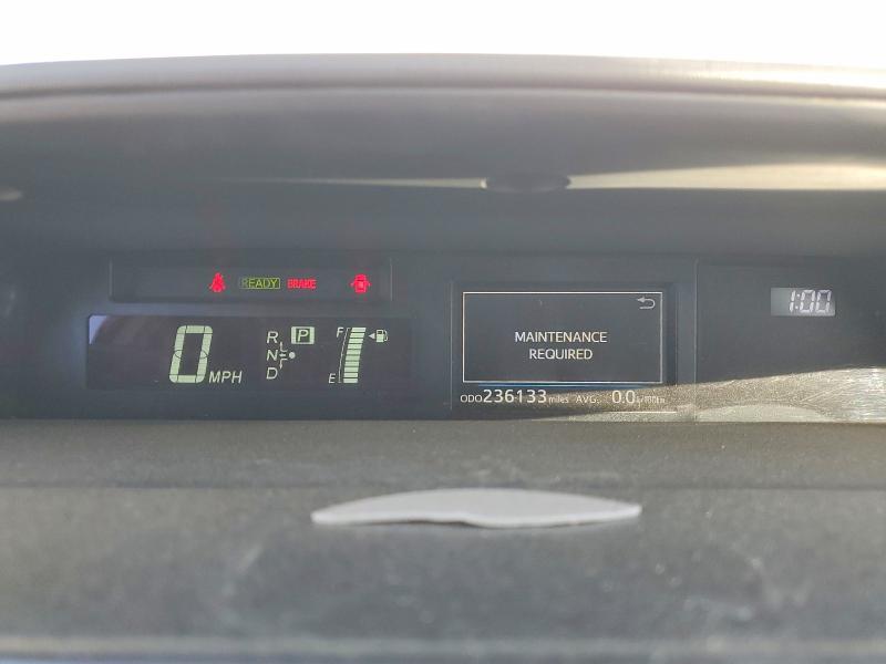 Photo 9 from auction – 2017 TOYOTA PRIUS V with VIN JTDZN3EU6HJ067732