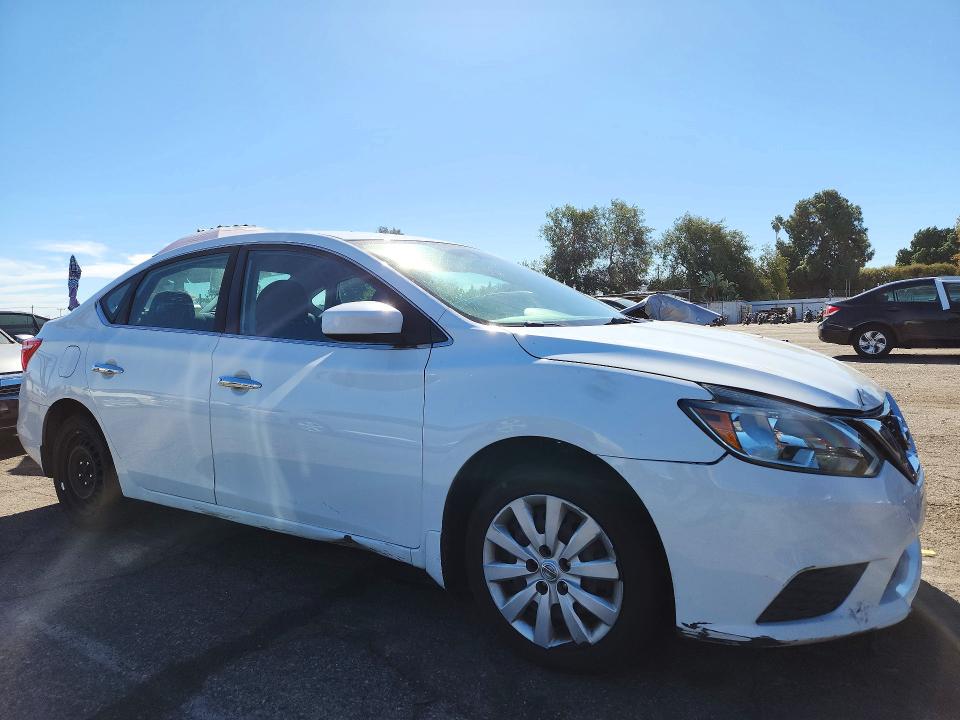 Photo 4 from auction – 2019 NISSAN SENTRA with VIN 3N1AB7AP9KY407023