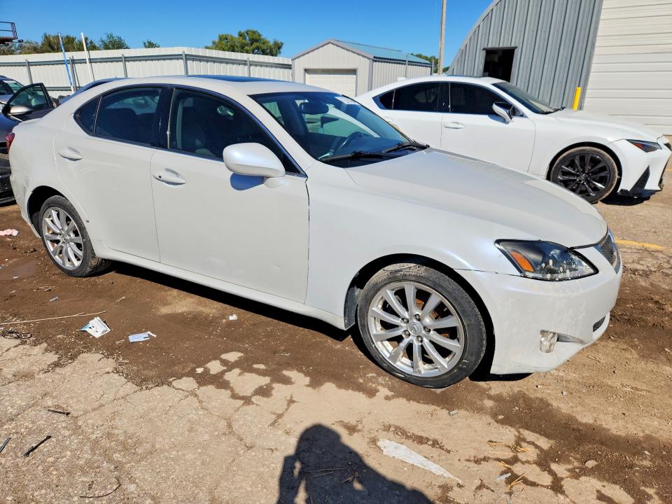 Foto 4 de la subasta – 2006 LEXUS IS con VIN JTHCK262762007356