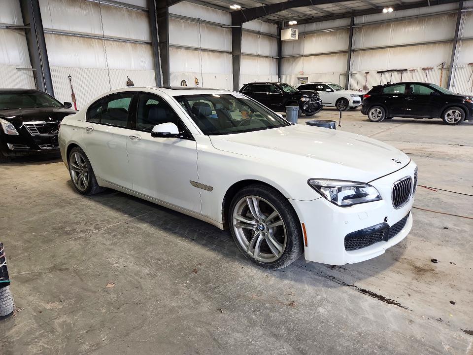 Снимка 4 от търг – 2013 BMW 750 с VIN WBAYB6C55DD223721
