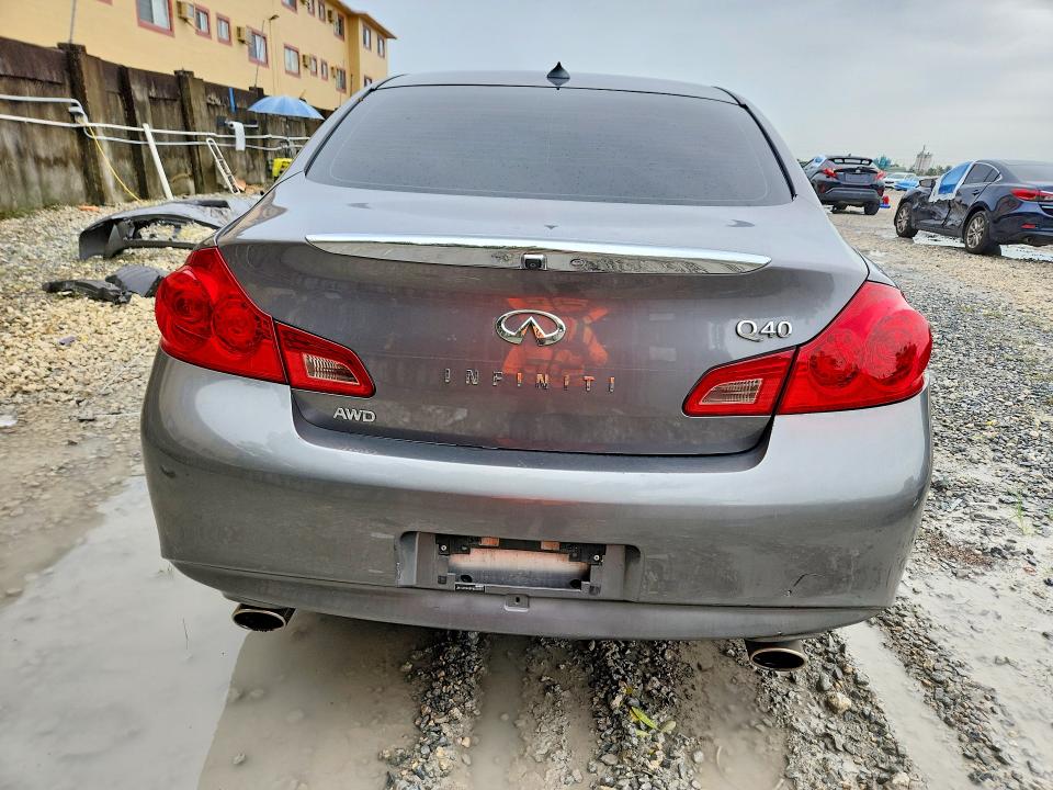 Photo 6 from auction – 2015 INFINITI Q40 with VIN JN1CV6AR8FM520272