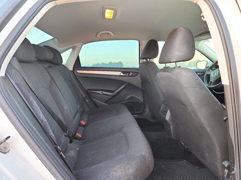 Снимка 10 от търг – 2013 VOLKSWAGEN PASSAT с VIN 1VWAP7A39DC074410