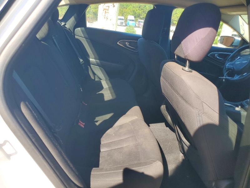 Photo 10 from auction – 2015 CHRYSLER 200 with VIN 1C3CCCAB5FN642803