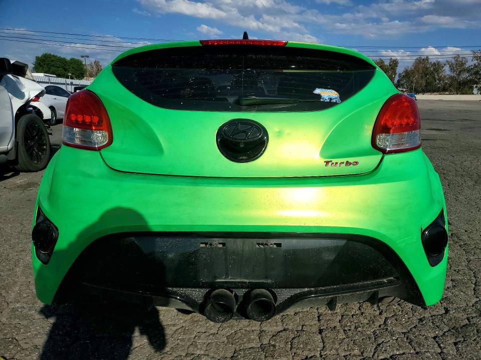 Снимка 6 от търг – 2015 HYUNDAI VELOSTER с VIN KMHTC6AE0FU221712