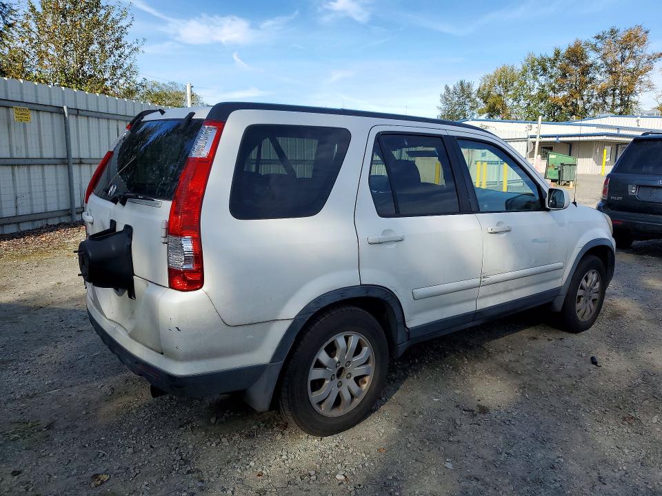 Photo 3 from auction – 2006 HONDA CR-V with VIN JHLRD789X6C045562
