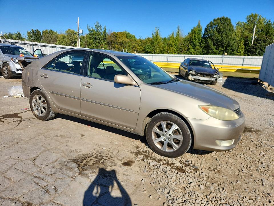 Снимка 4 от търг – 2006 TOYOTA CAMRY с VIN 4T1BF30K96U634642