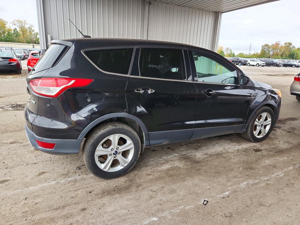 Foto 3 de la subasta – 2014 FORD ESCAPE con VIN 1FMCU0GX2EUD18461