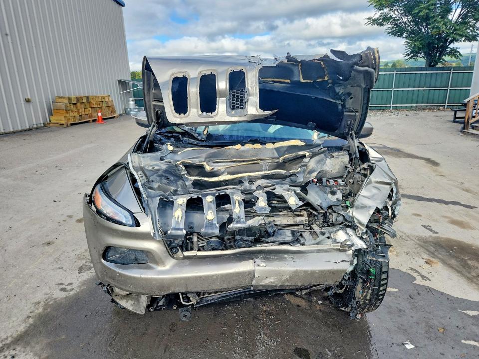 Zdjęcie 5 z aukcji – 2016 JEEP CHEROKEE z VIN 1C4PJMCS2GW241985