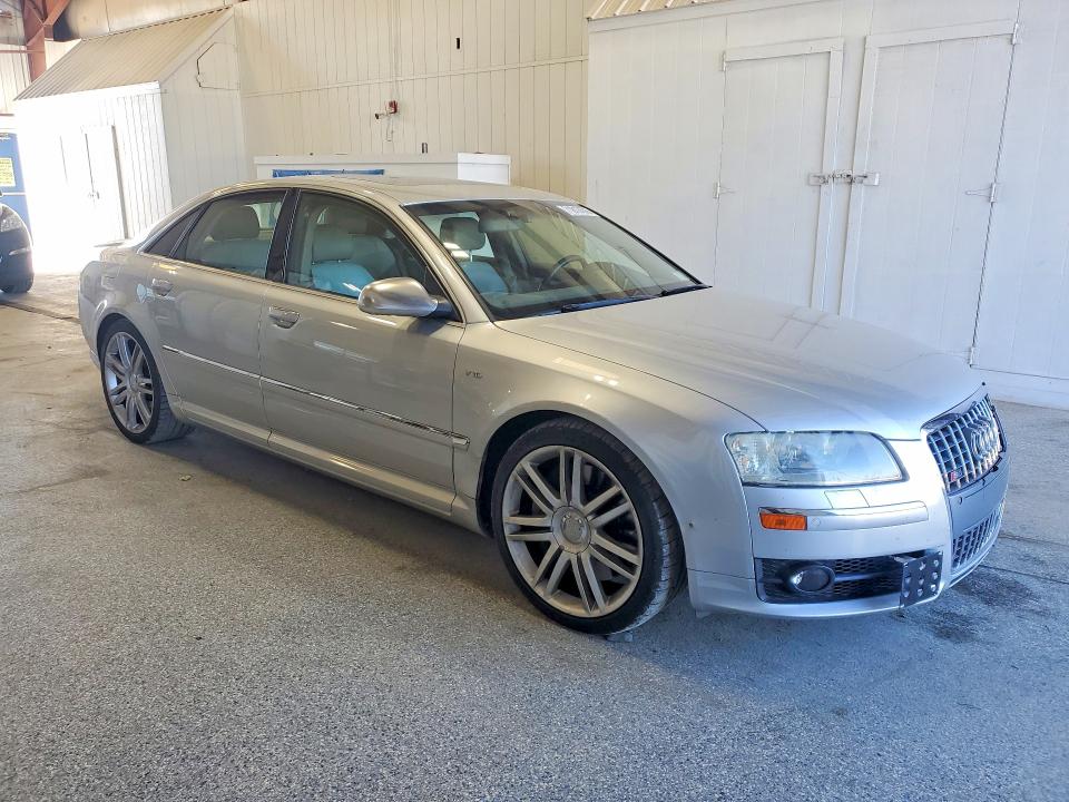 Фото 4 с аукциона – 2007 AUDI S8 с VIN WAUPN44E47N015379