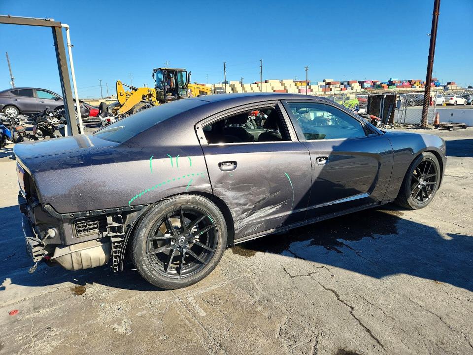 Снимка 3 от търг – 2013 DODGE CHARGER с VIN 2C3CDXBG9DH571626
