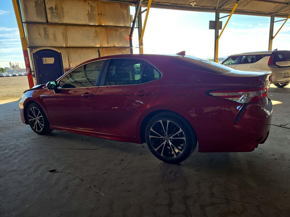 Снимка 2 от търг – 2020 TOYOTA CAMRY с VIN 4T1G31AK3LU011398