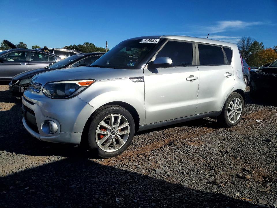 KIA SOUL 2017 с VIN KNDJP3A5XH7445585 - Снимка от търг